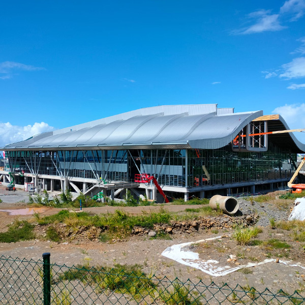 Extérieur de l'Aérogare Roland Garros - La Réunion - Arbonis